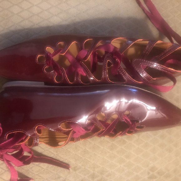 MIISTA LONDON Patent Leather lace up shoes - Picture 2 of 7